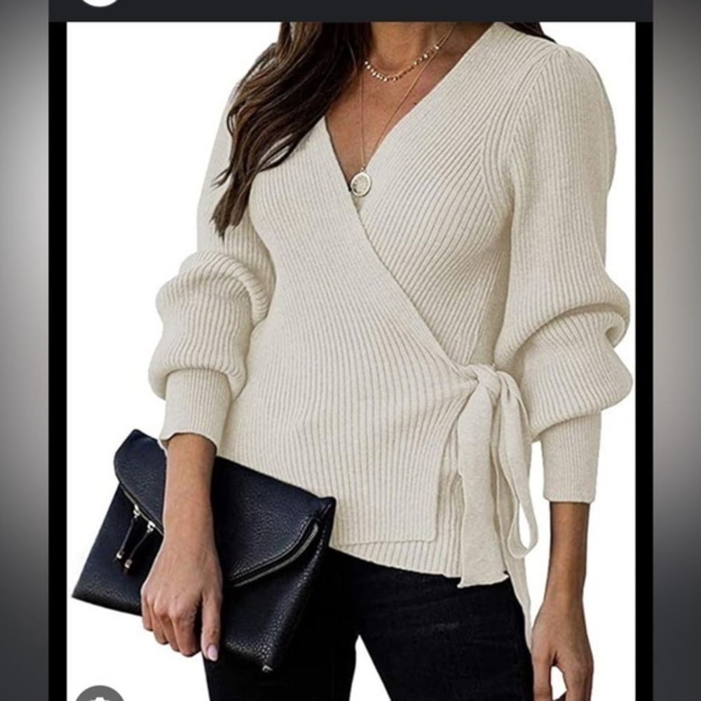Showpo.Side Todd V-neck sweater size for new without tags